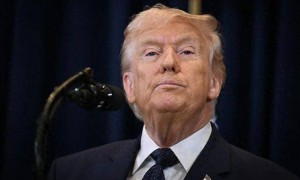 美国为海上滞留的俄油发放30天豁免，遭到乌克兰不满，也激怒欧洲盟友