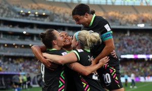 亚洲杯-富德科尔建功张琳艳点射 中国女足1-2澳大利亚无缘决赛