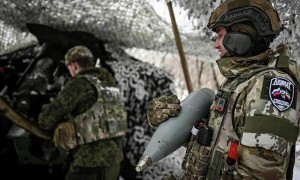 一天损失上千人，乌军为何在扎波罗热集结重兵反攻？